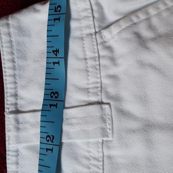 Short - Picture 2 of 6